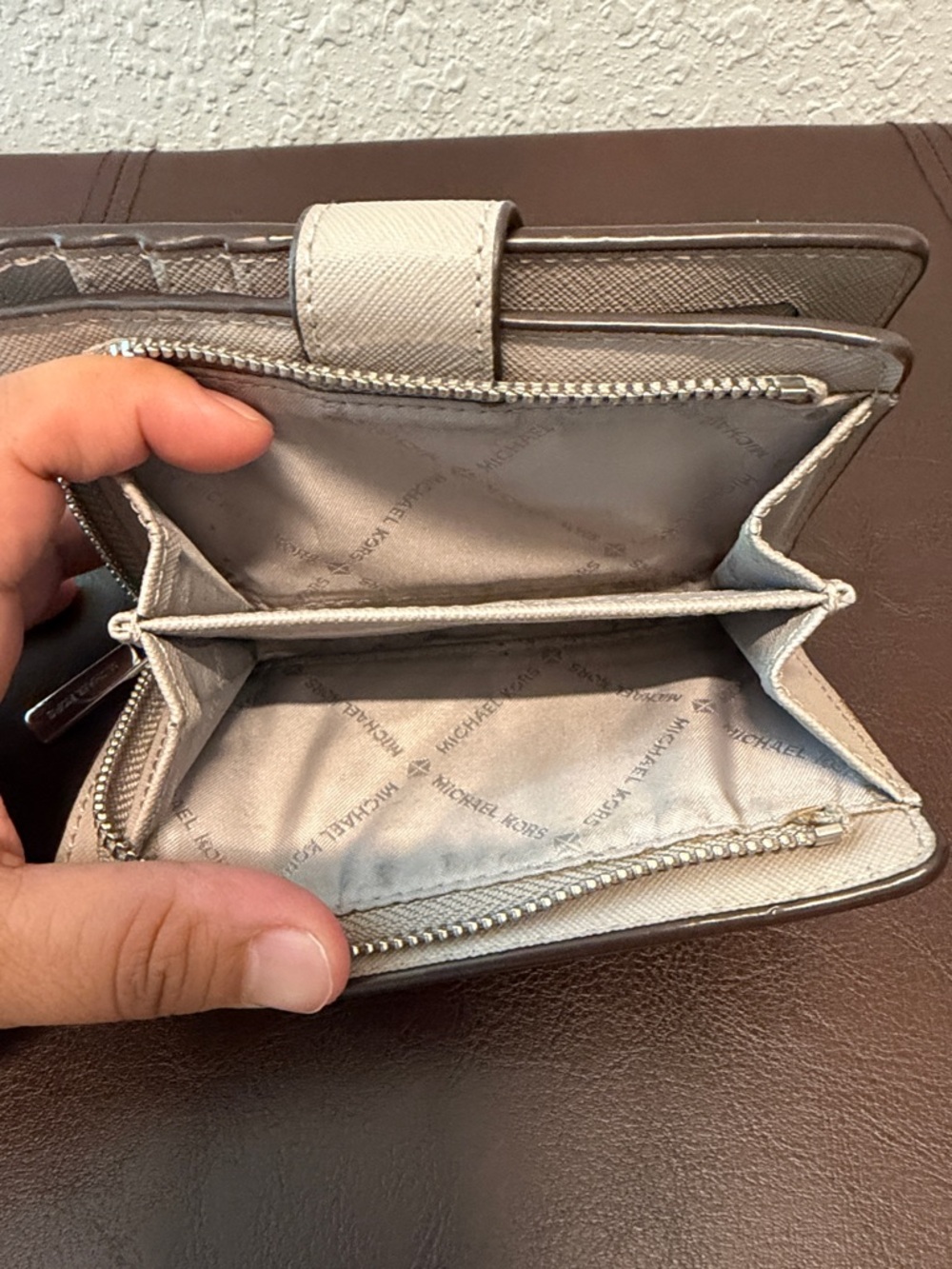 Michael Kors Beige Saffiano Zip & Snap Wallet - Picture 7 of 8